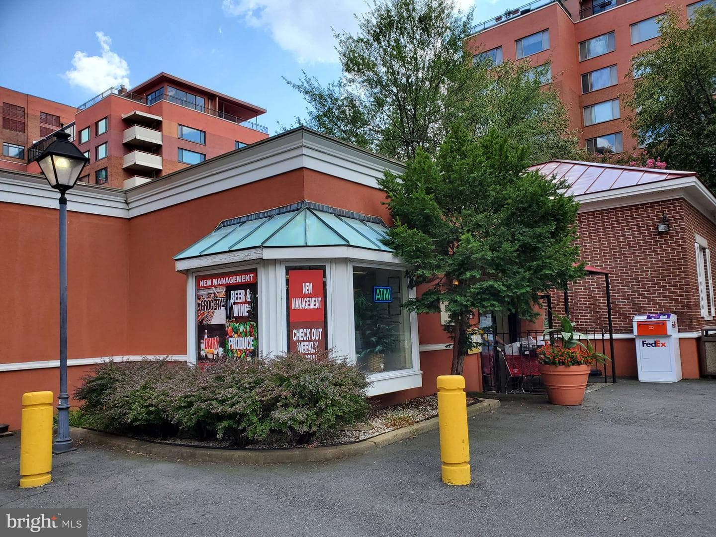 1111 N Arlington Boulevard #623 photo 12