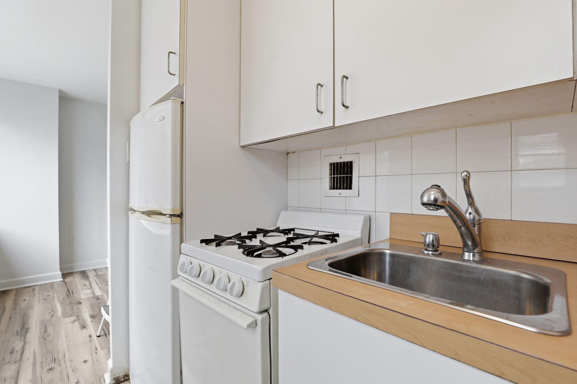 1111 N Arlington Boulevard #623 photo 9