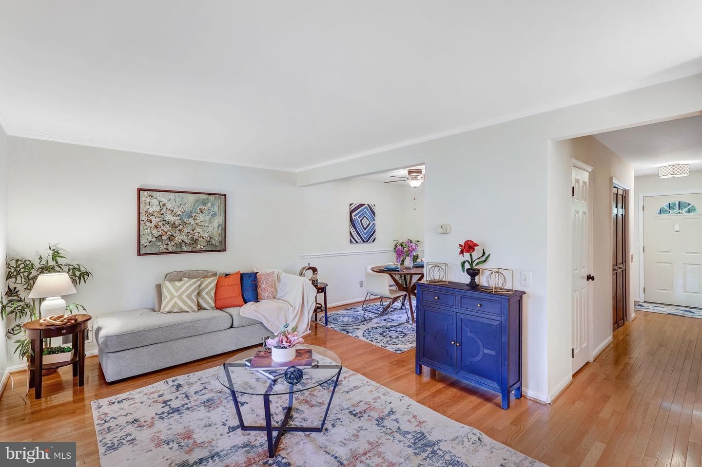 636 S Barton Street photo 14