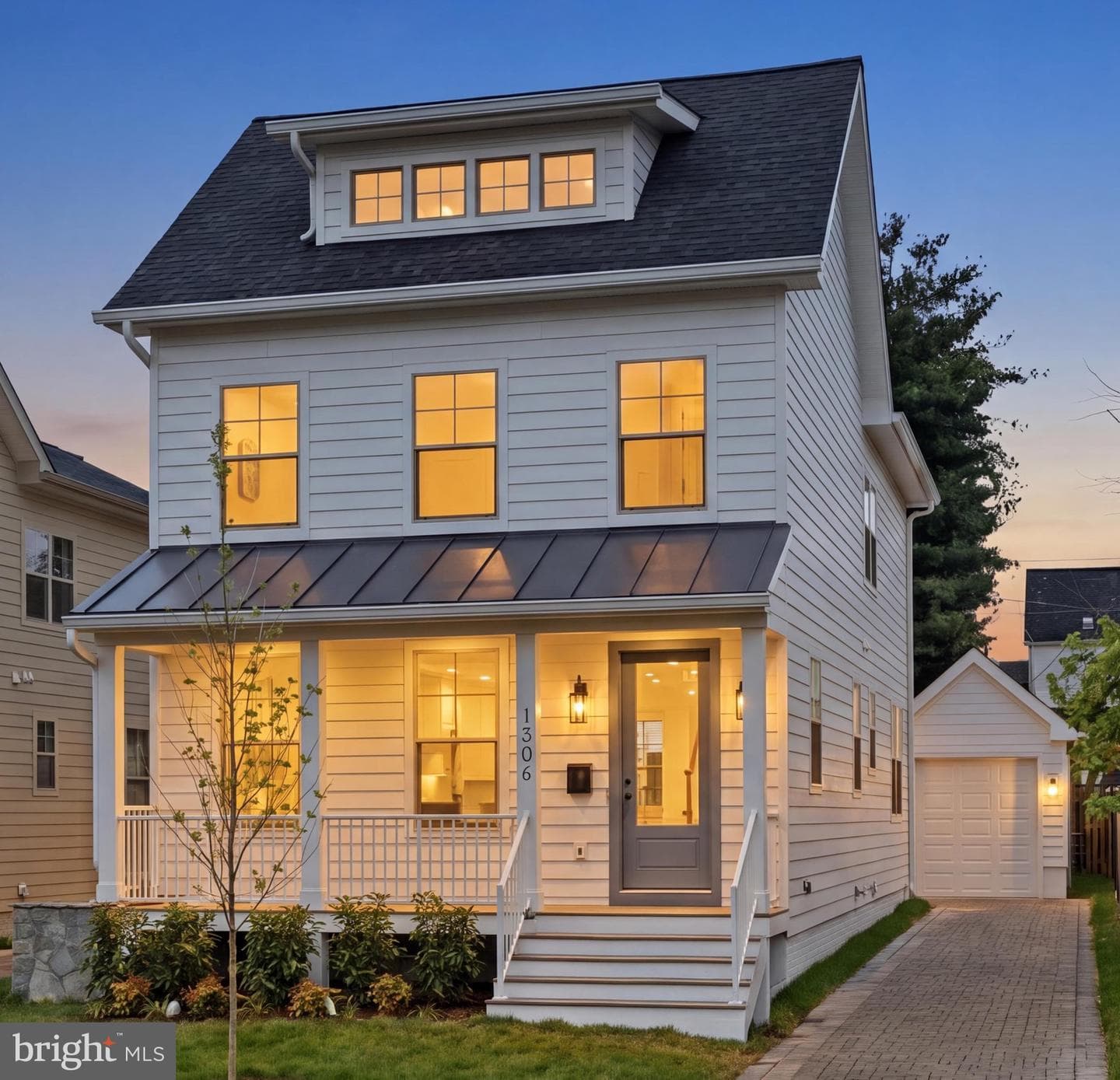 1306 S Poe Street photo 3