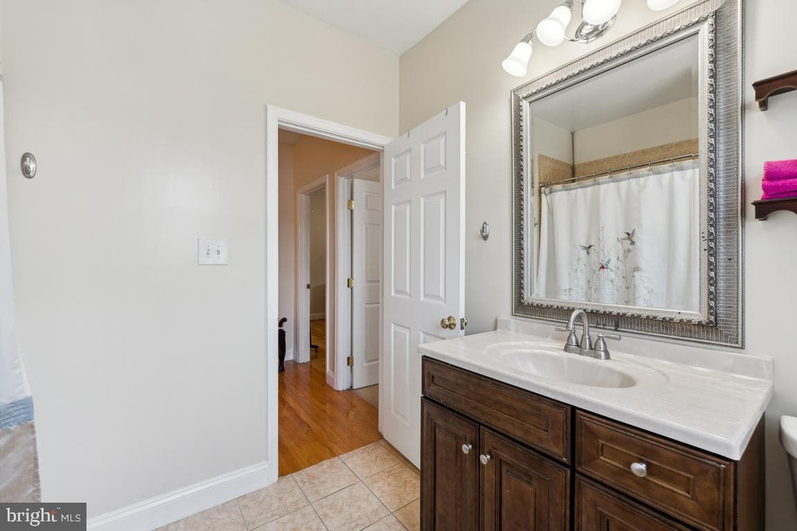 2034 S Shirlington Road photo 21