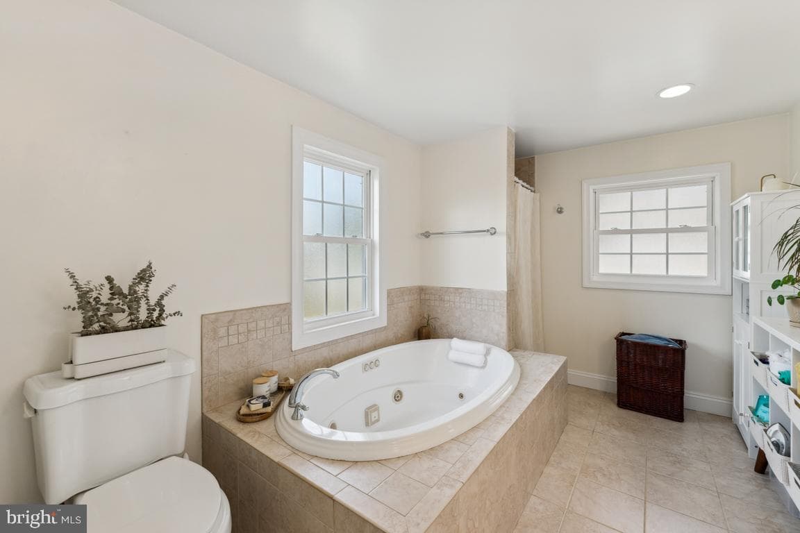 2034 S Shirlington Road photo 25