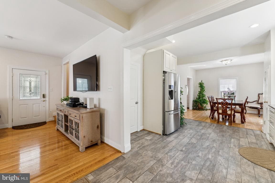 2034 S Shirlington Road photo 7