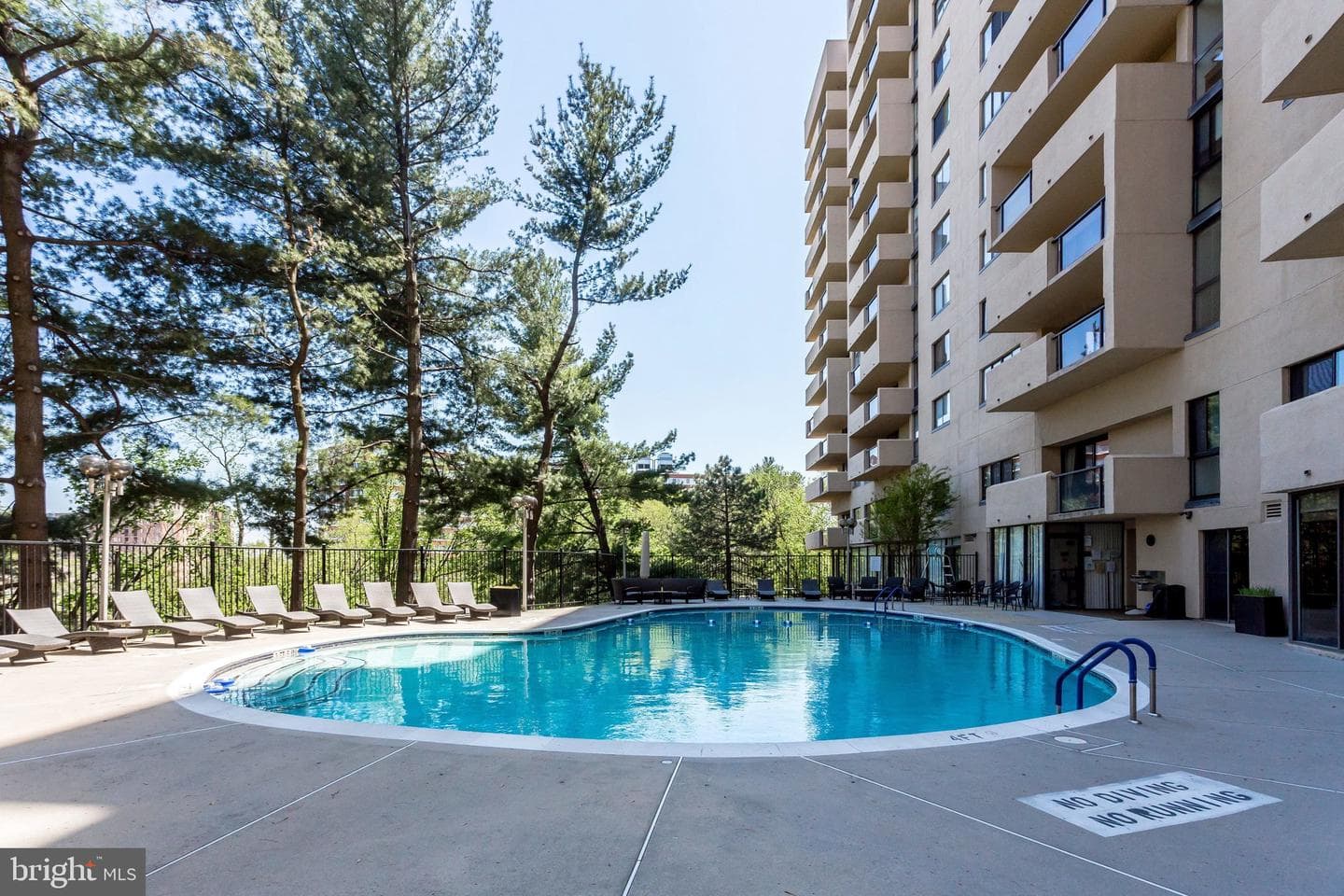 1101 S Arlington Ridge Road #706 photo 50