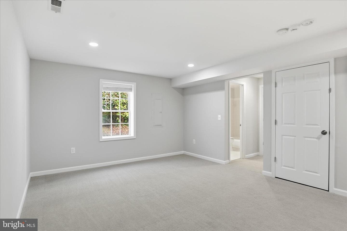 1633 S Taylor Street photo 36