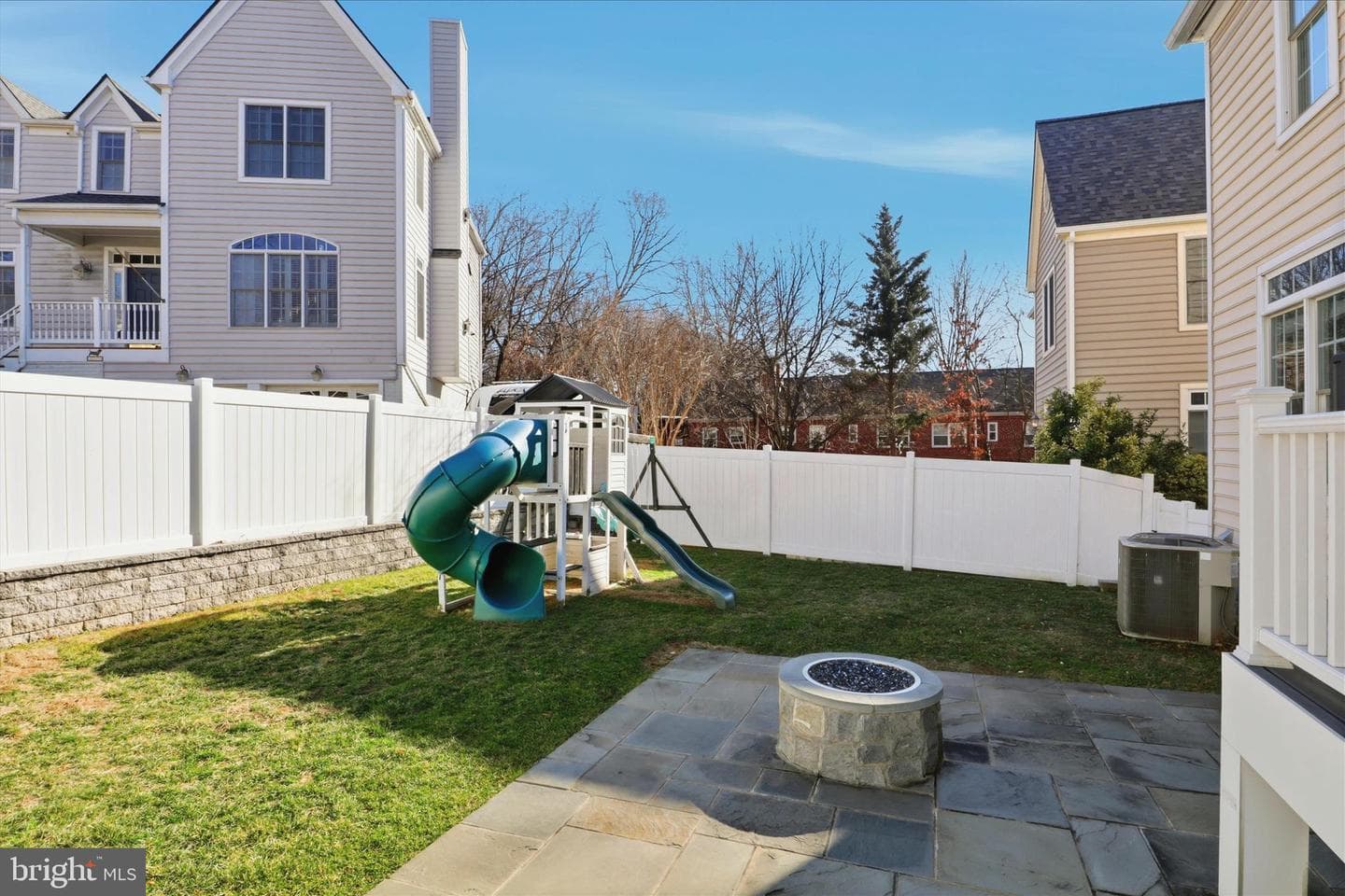 1633 S Taylor Street photo 40