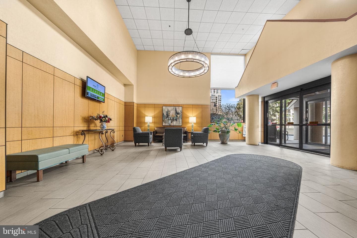 1211 S Eads Street #1305, Arlington
