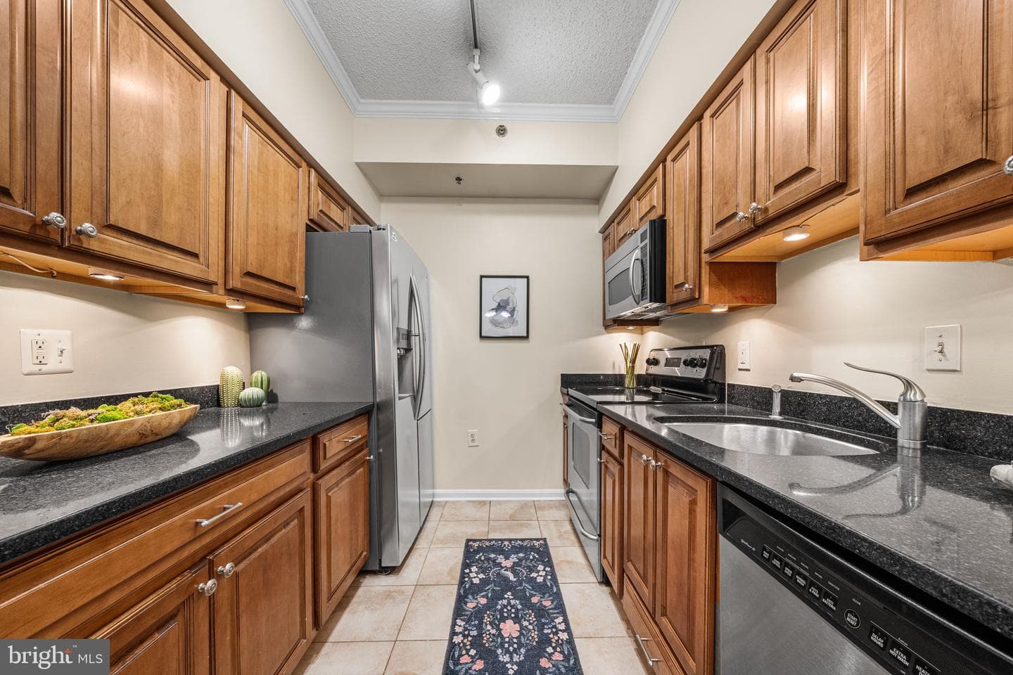 1211 S Eads Street #1305 photo 6
