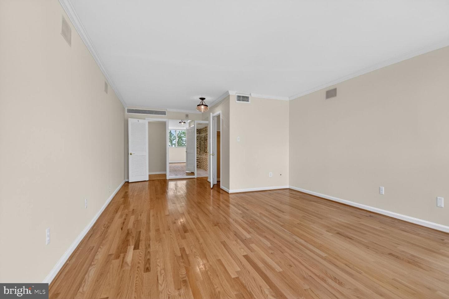 1101 S Arlington Ridge Road #504 photo 17