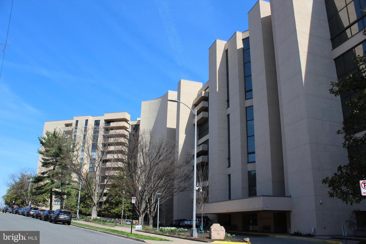 1101 S Arlington Ridge Road #504, Arlington