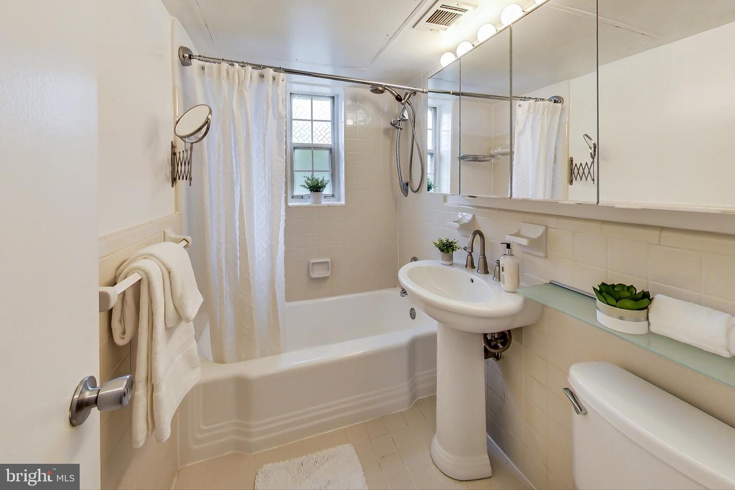 1303 N Ode Street #215 photo 14