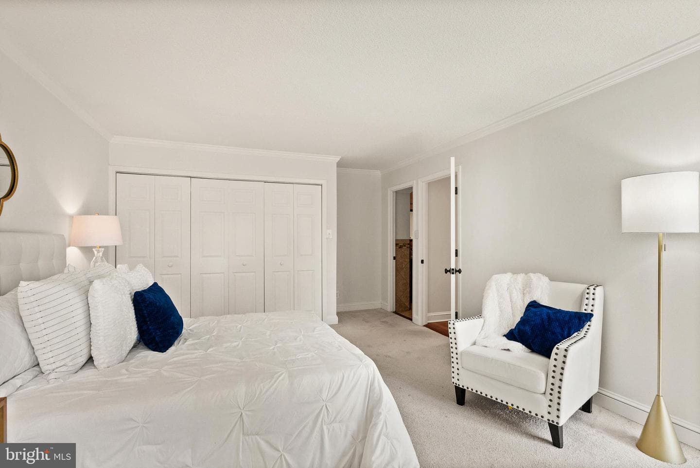 1401 N Rhodes Street #102 photo 12