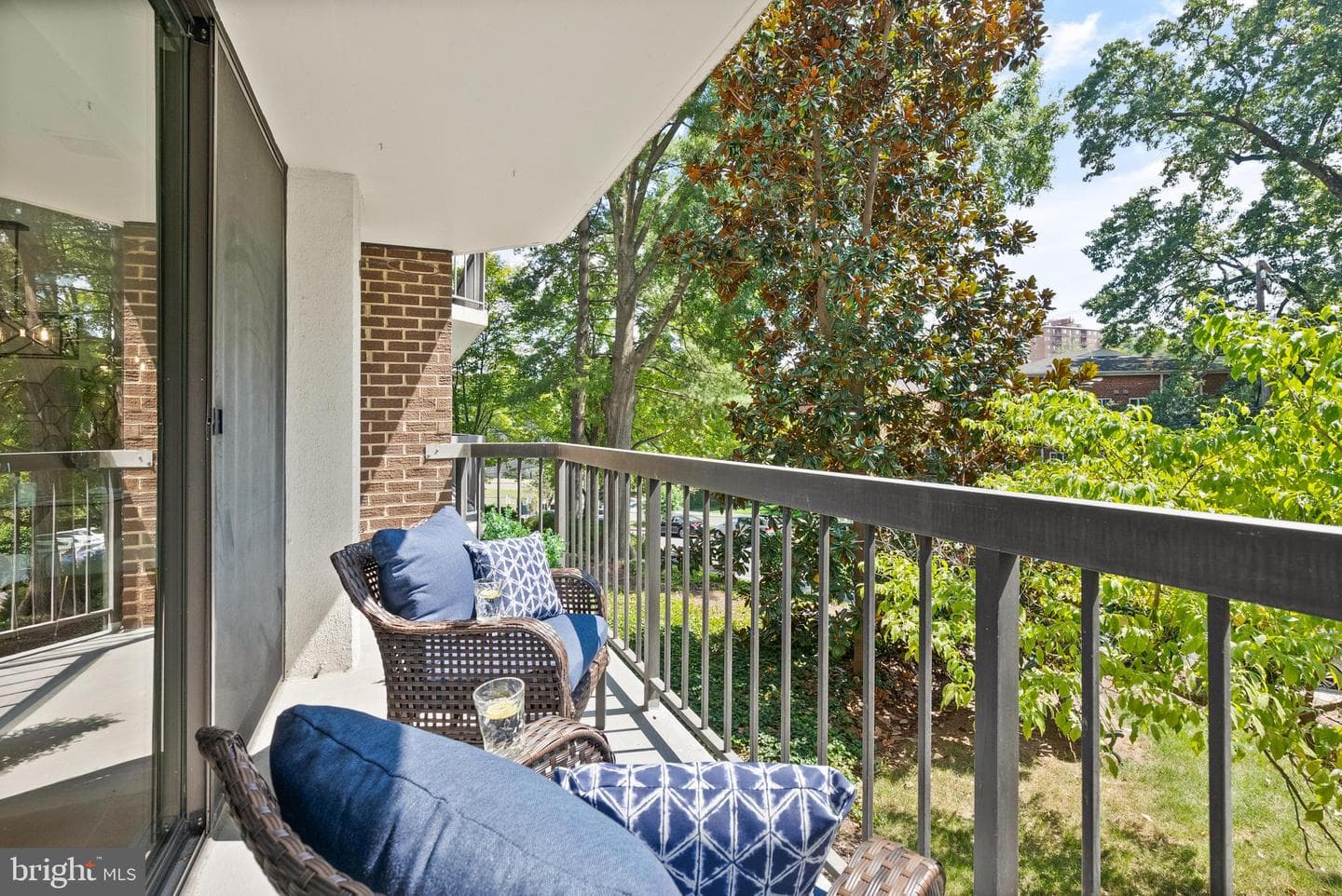 1401 N Rhodes Street #102 photo 3
