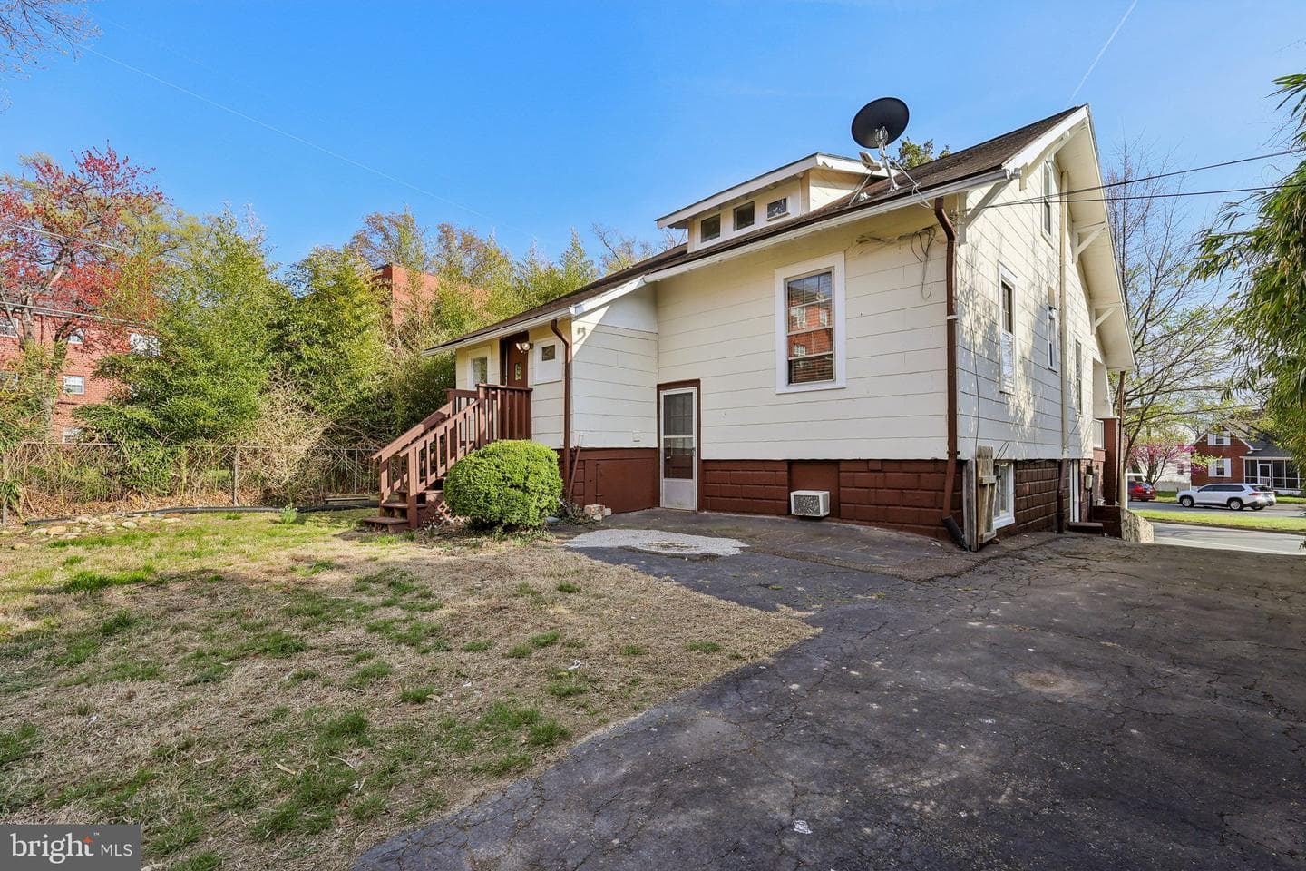 2417 Washington Boulevard photo 30