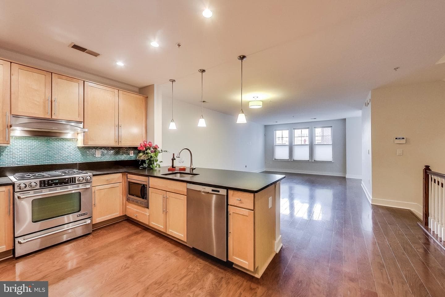 1418 N Rhodes Street #b120, Arlington