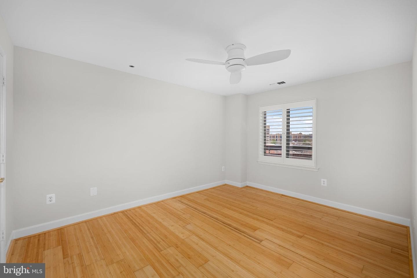 1050 N Stuart Street #817 photo 10