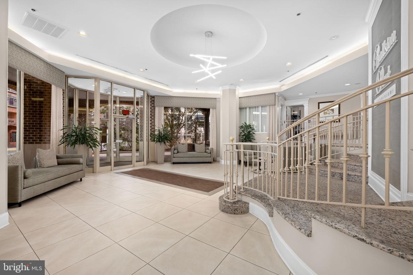1050 N Stuart Street #817 photo 16