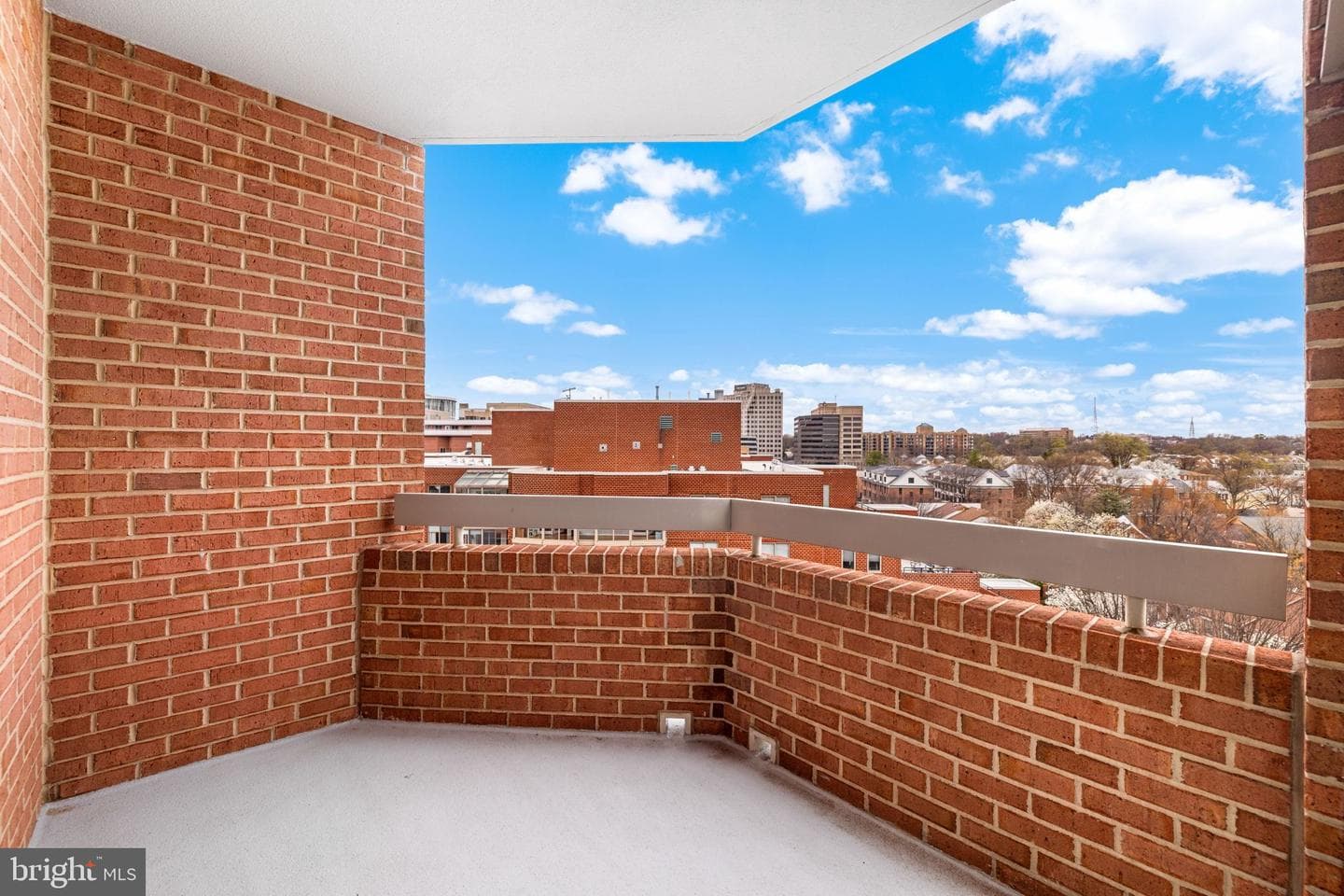 1050 N Stuart Street #817 photo 8