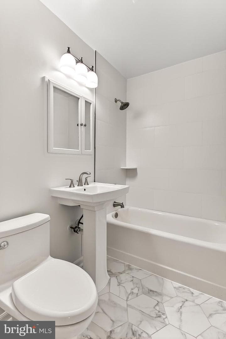 1503 S George Mason Drive #23 photo 23
