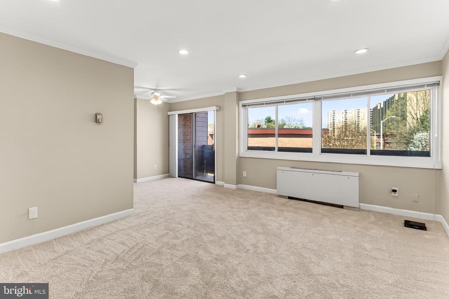 1503 S George Mason Drive #23 photo 4