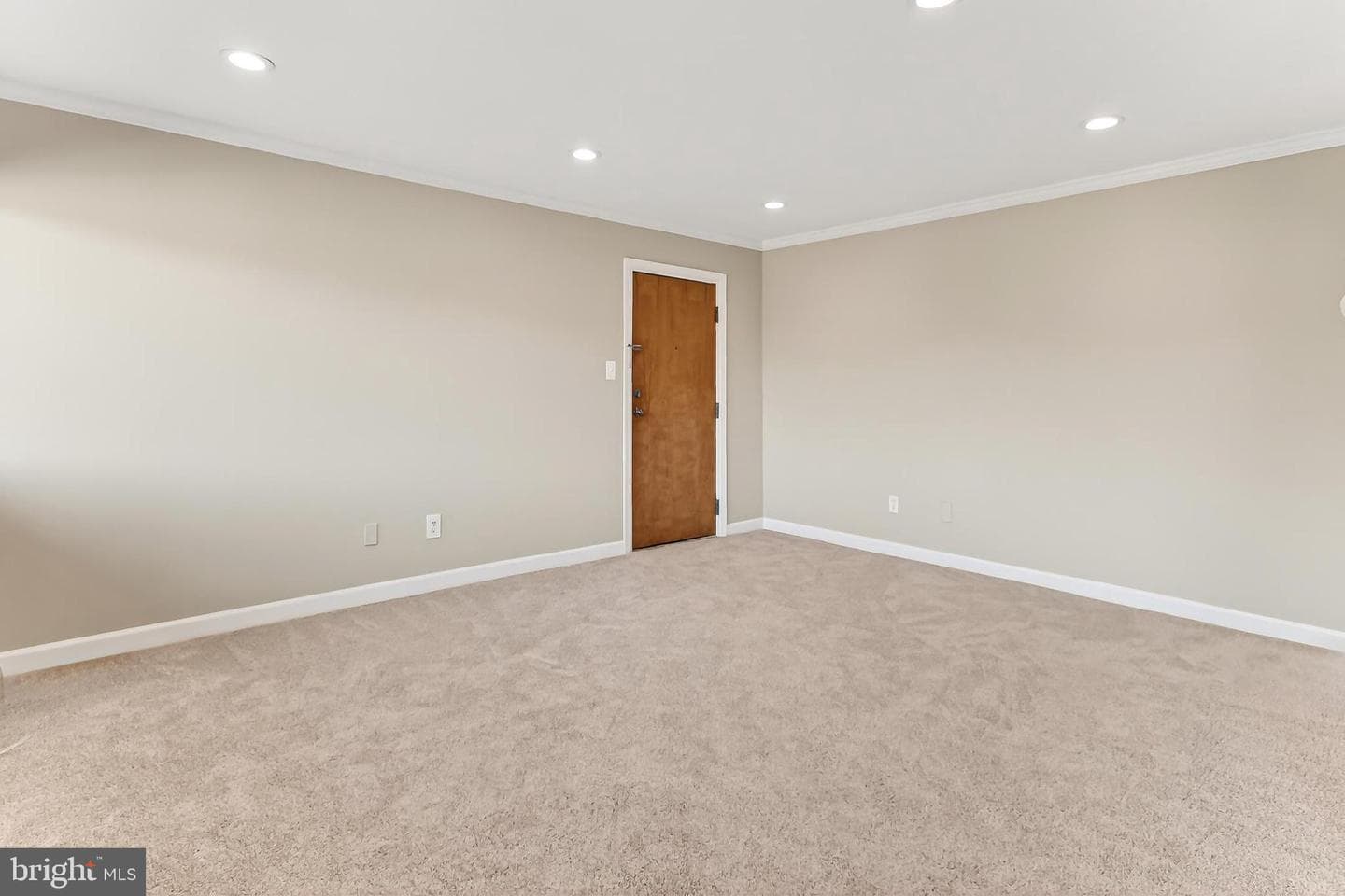 1503 S George Mason Drive #23 photo 6