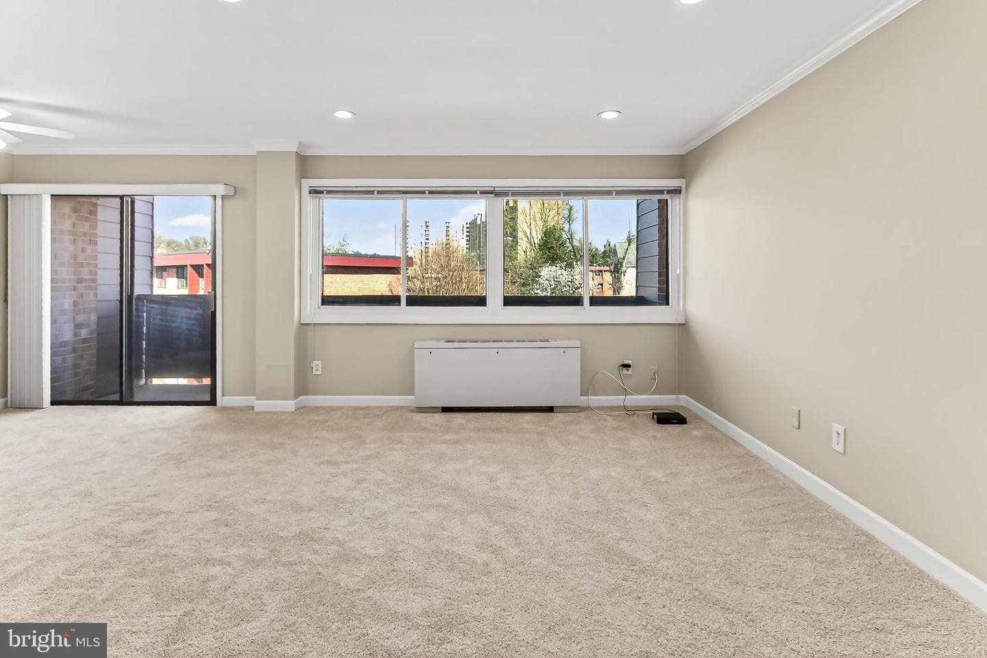 1503 S George Mason Drive #23 photo 9