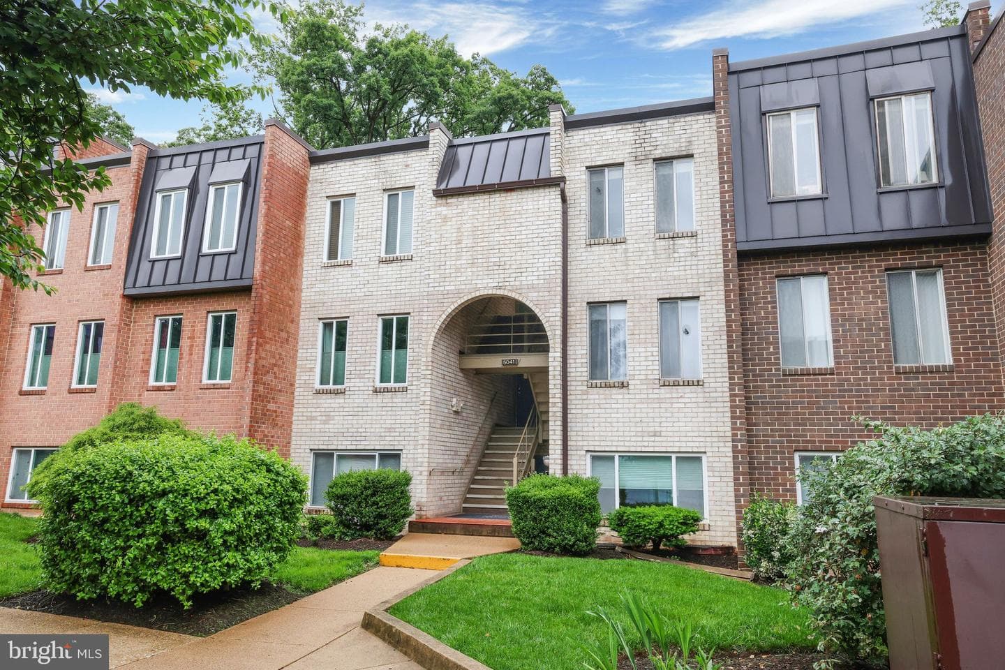 5041 7th Road S #102, Arlington
