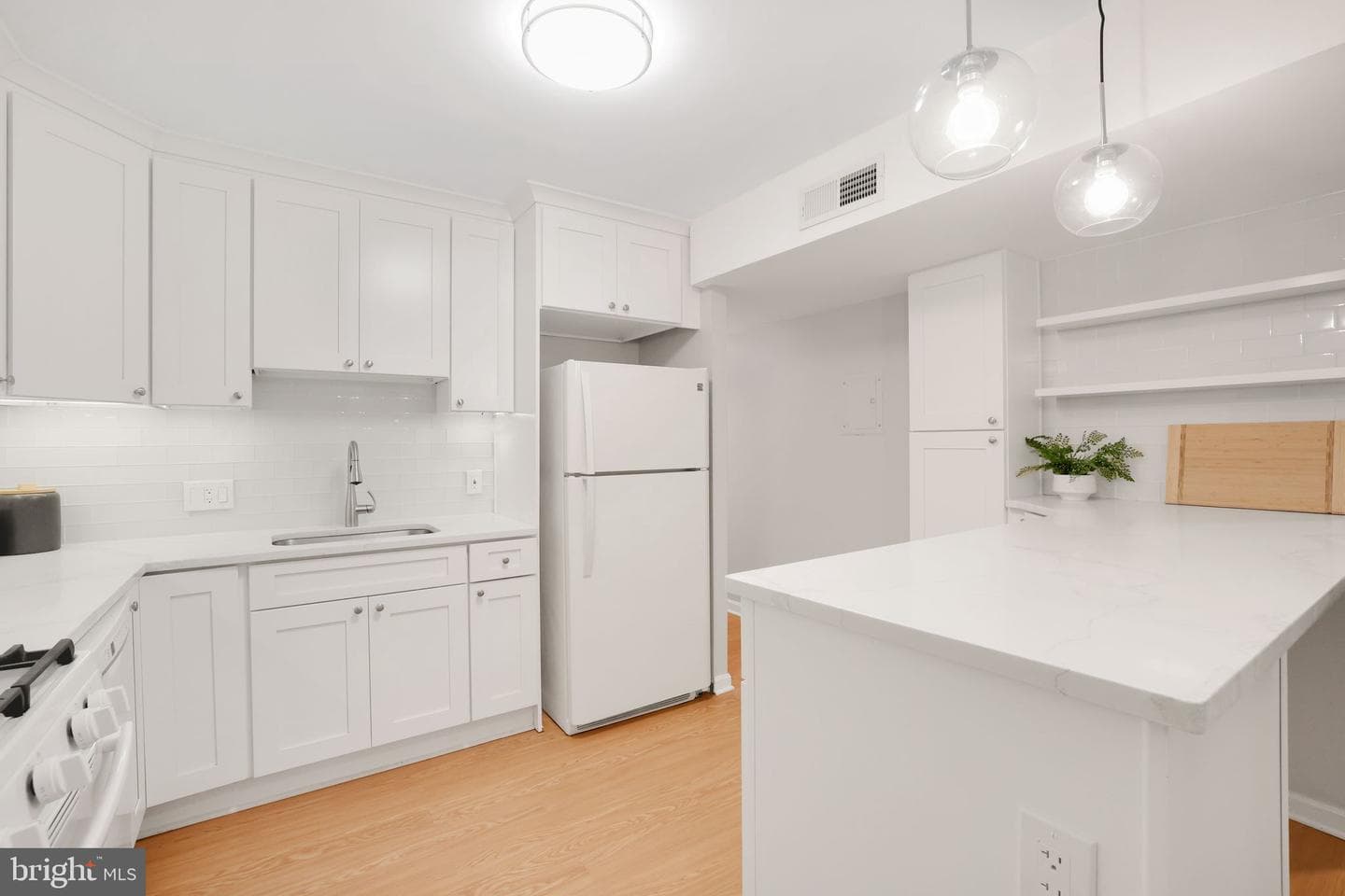 5041 7th Road S #102 photo 16
