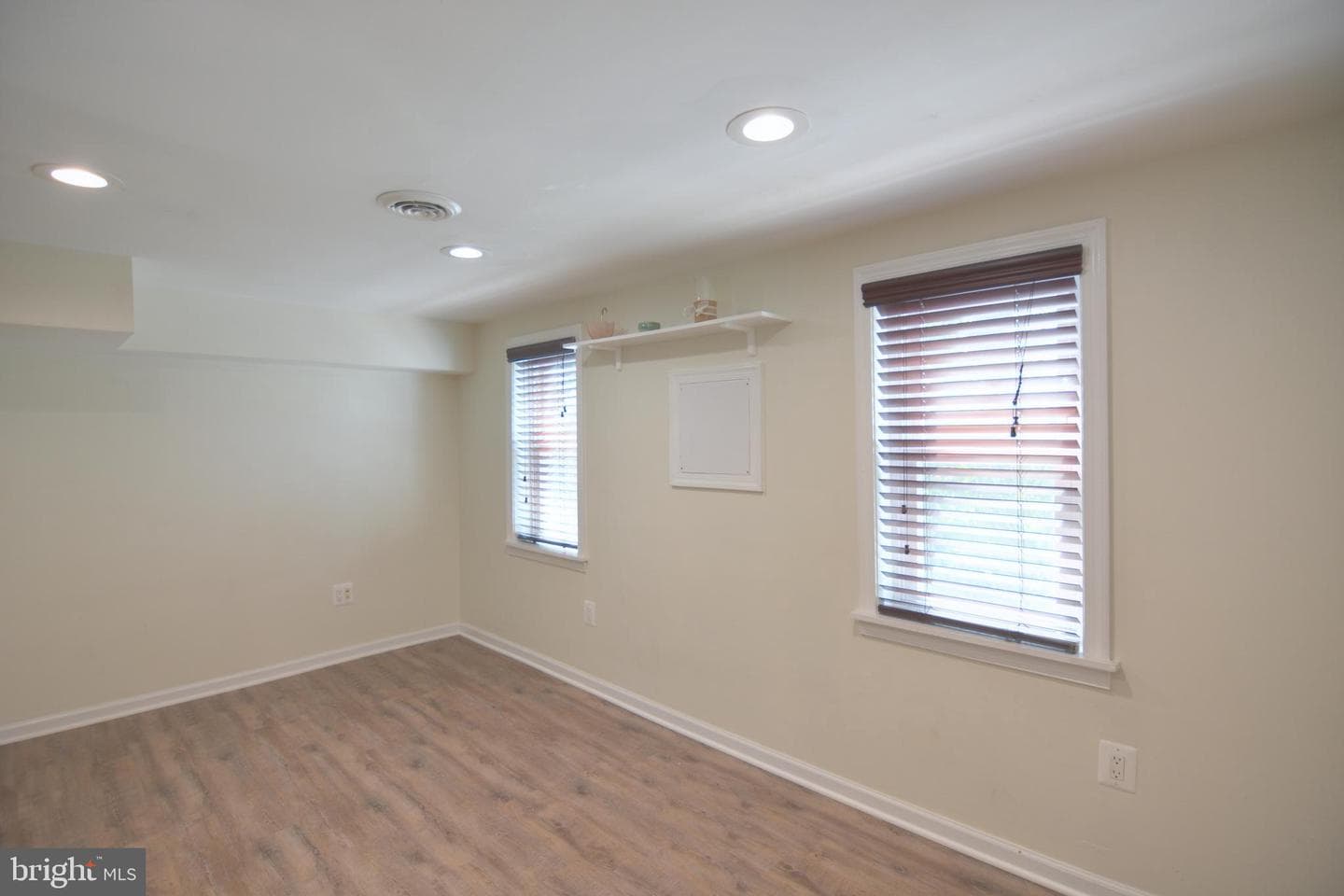 3723 Kemper Road photo 23