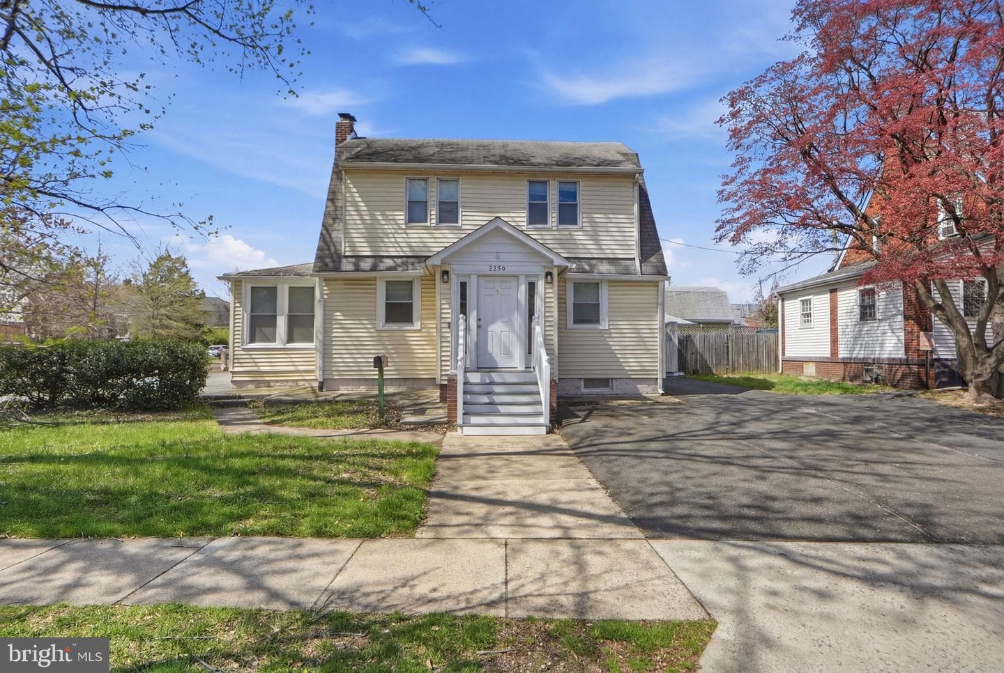 2320 S Eads Street photo 3
