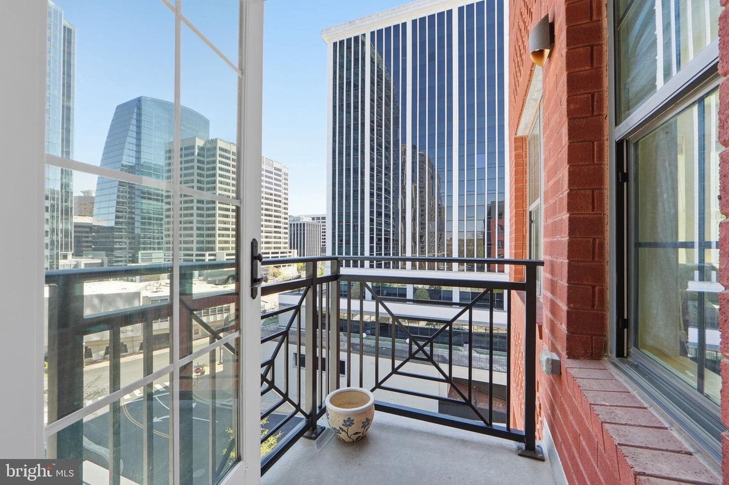 1411 Key Boulevard #409 photo 8