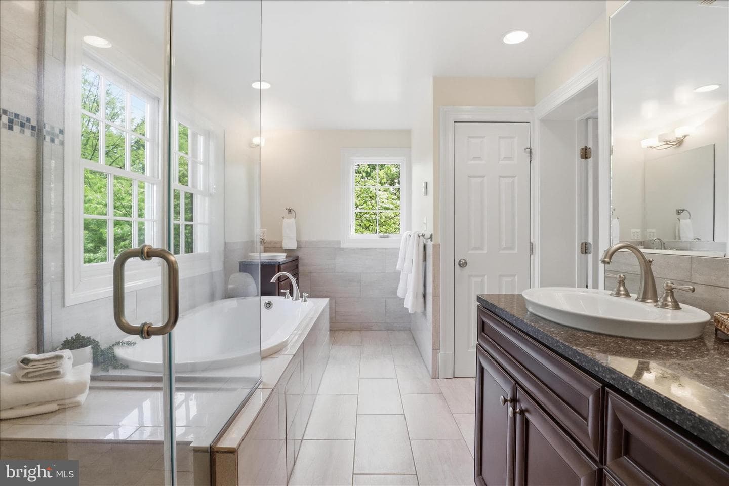2528 N Buchanan Street N photo 31