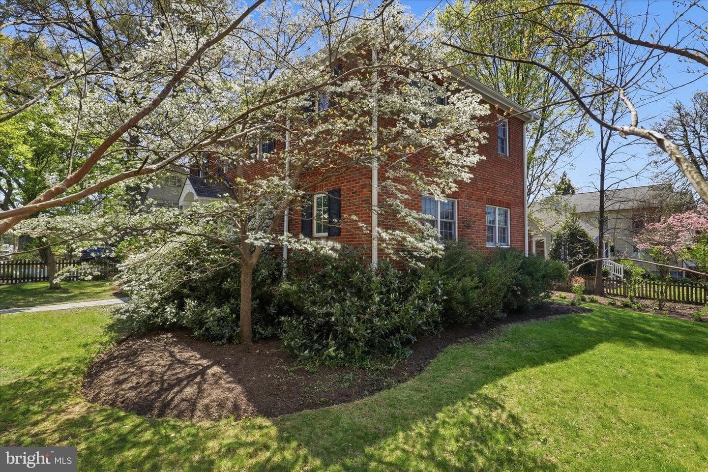 2528 N Buchanan Street N photo 4