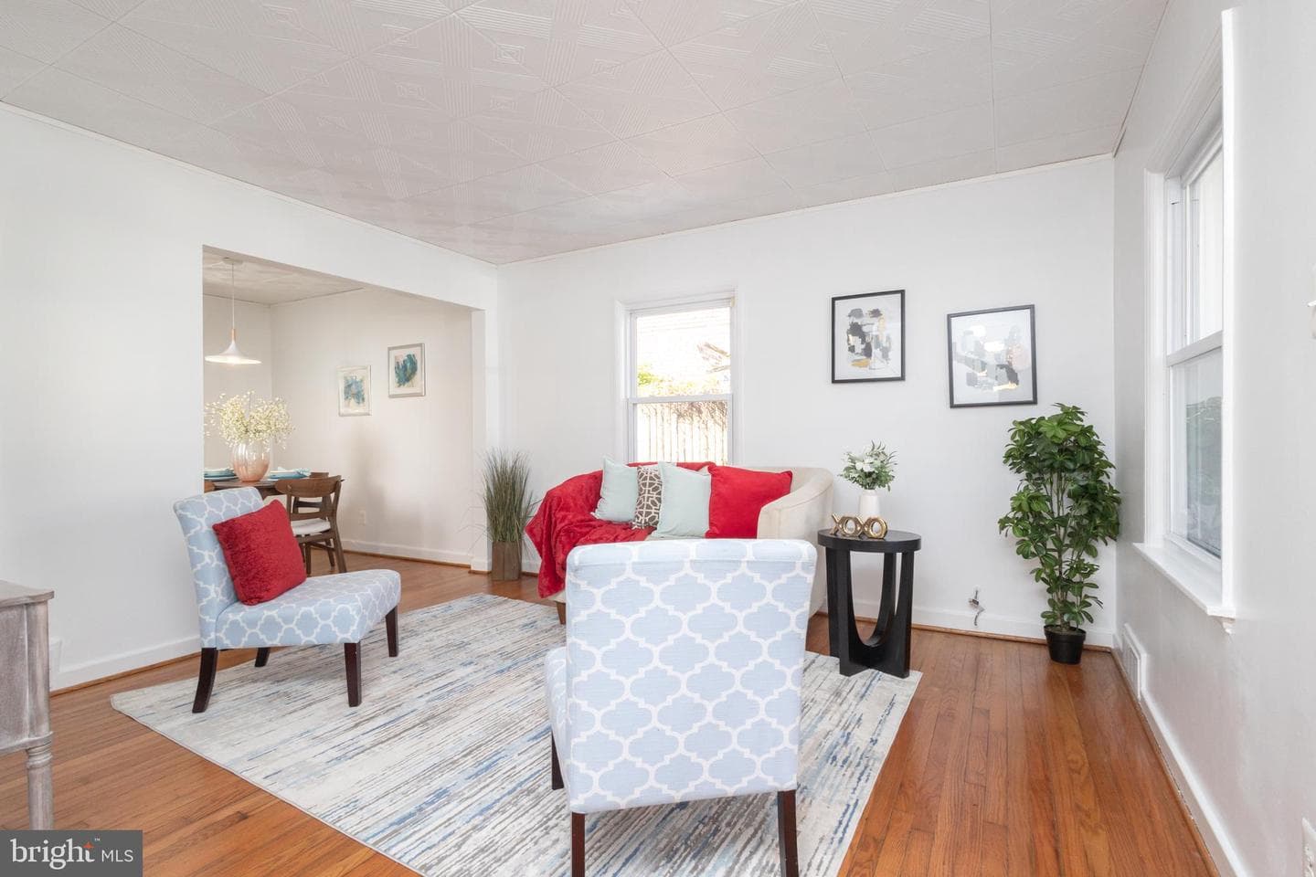 304 S Veitch Street photo 7
