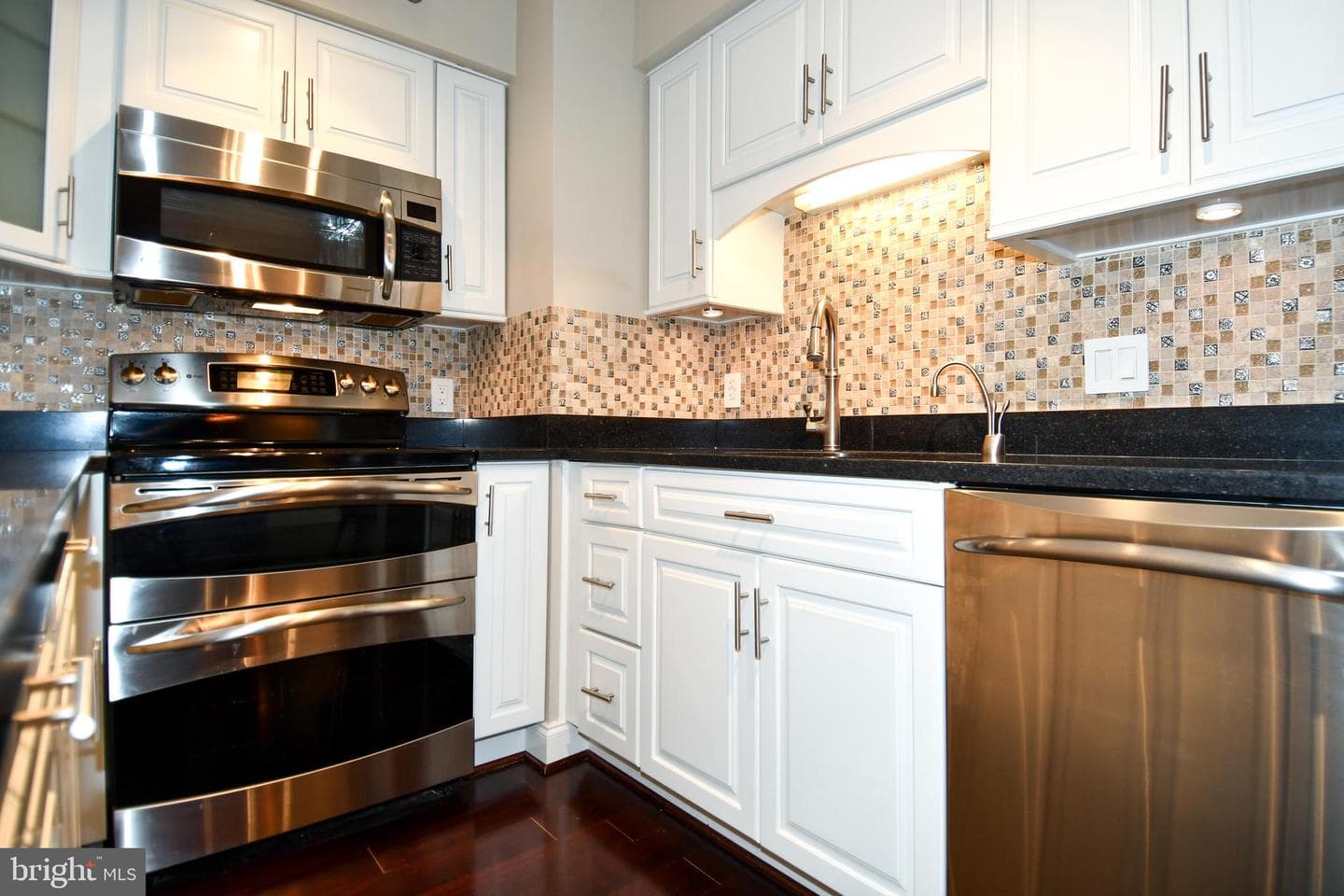 1301 N Courthouse Road #1005 photo 14