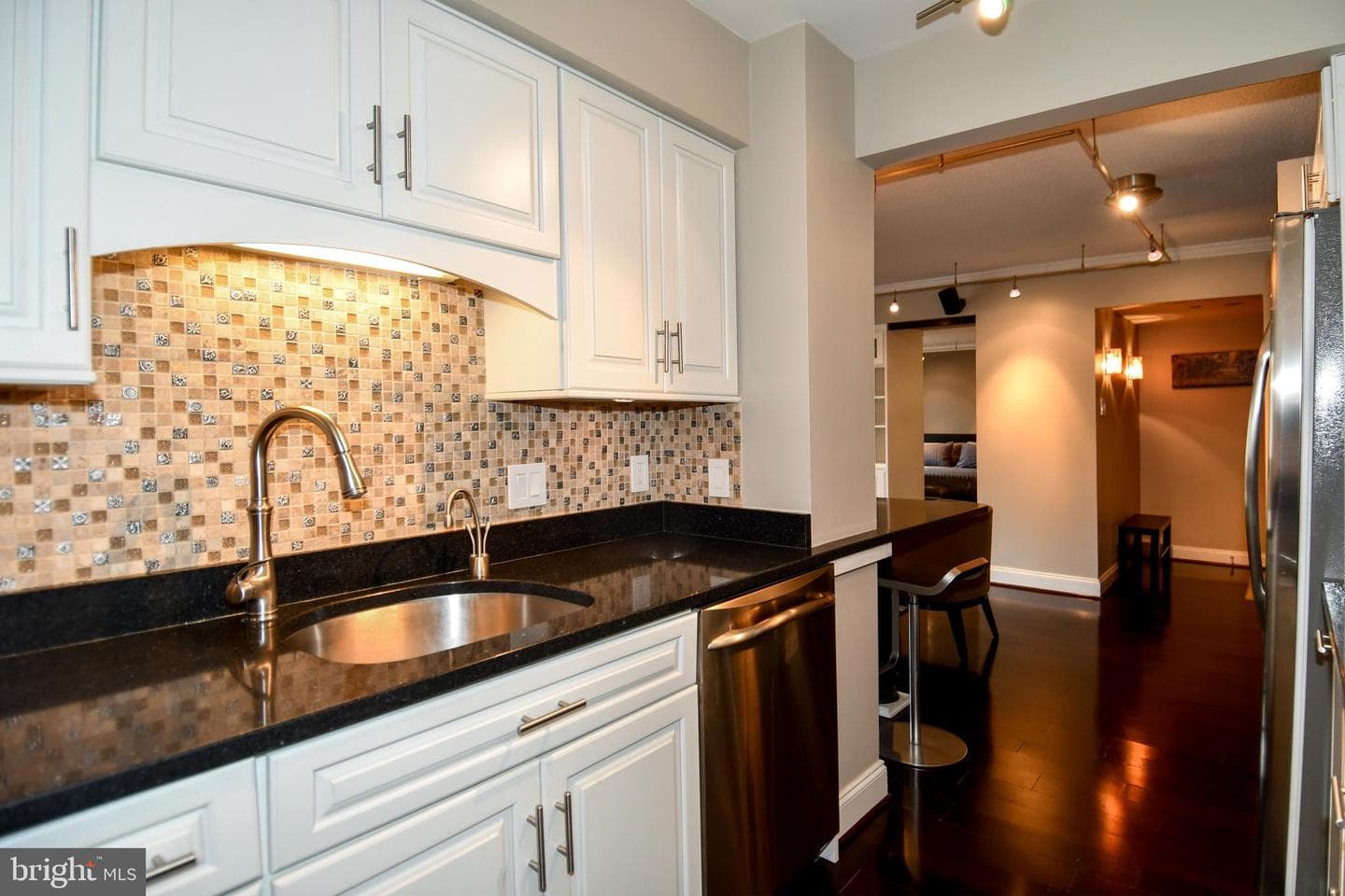 1301 N Courthouse Road #1005 photo 15