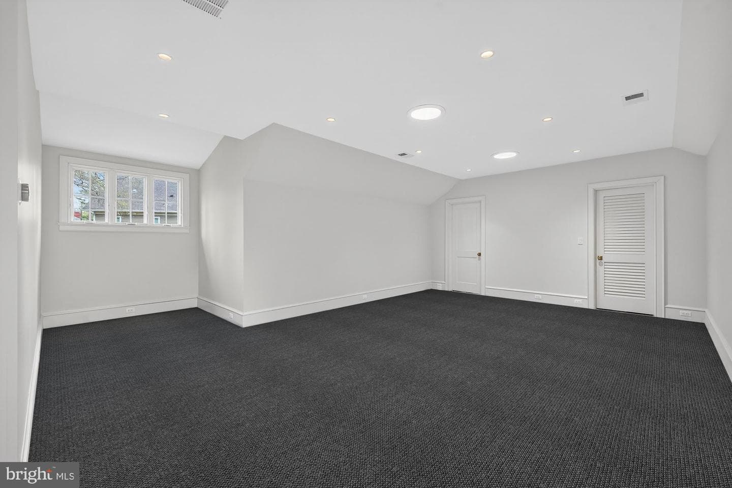 3031 N Stuart Street photo 94