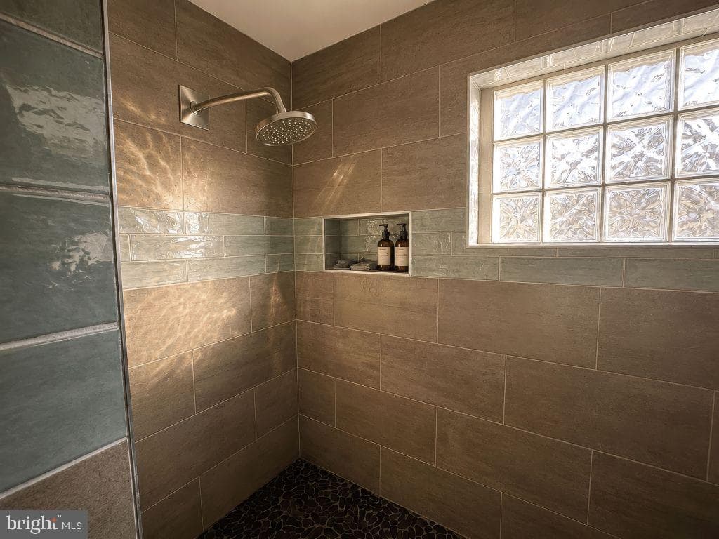 2209 18th Street N photo 22