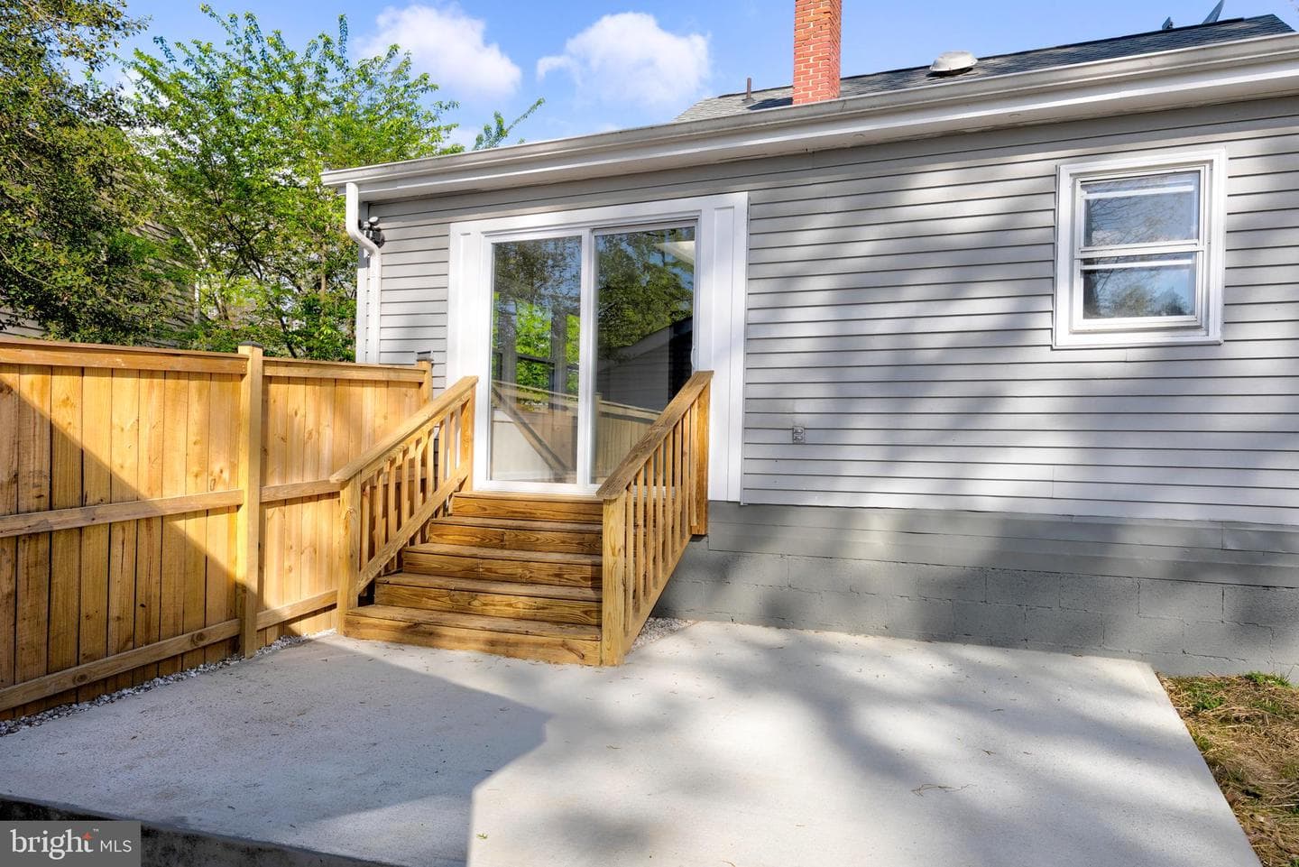 1055 S Edison Street photo 34
