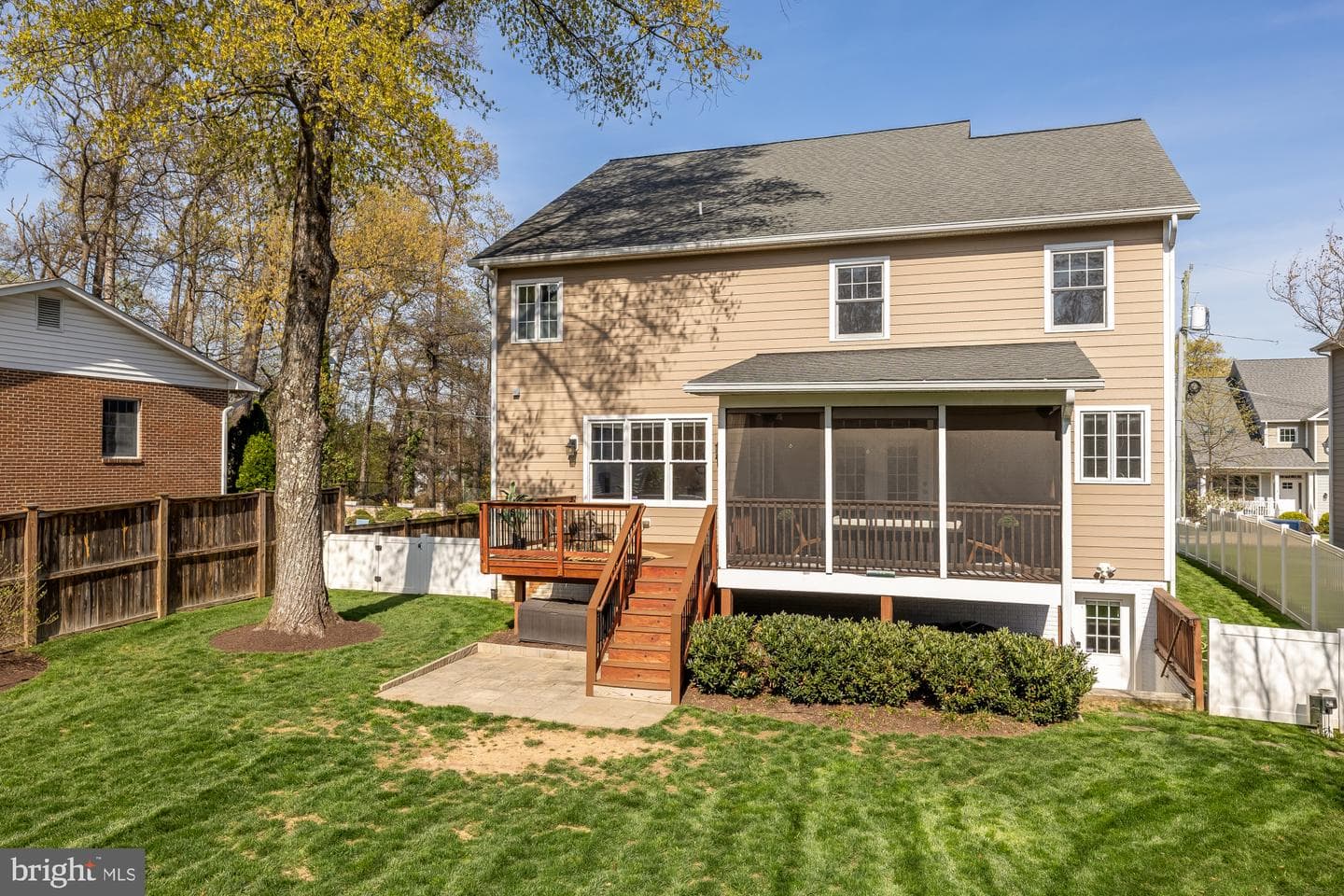 1022 N Edison Street photo 35