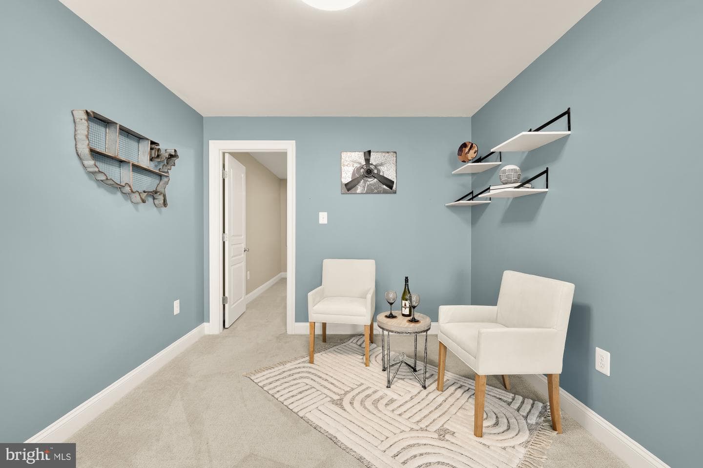 1022 N Edison Street photo 67