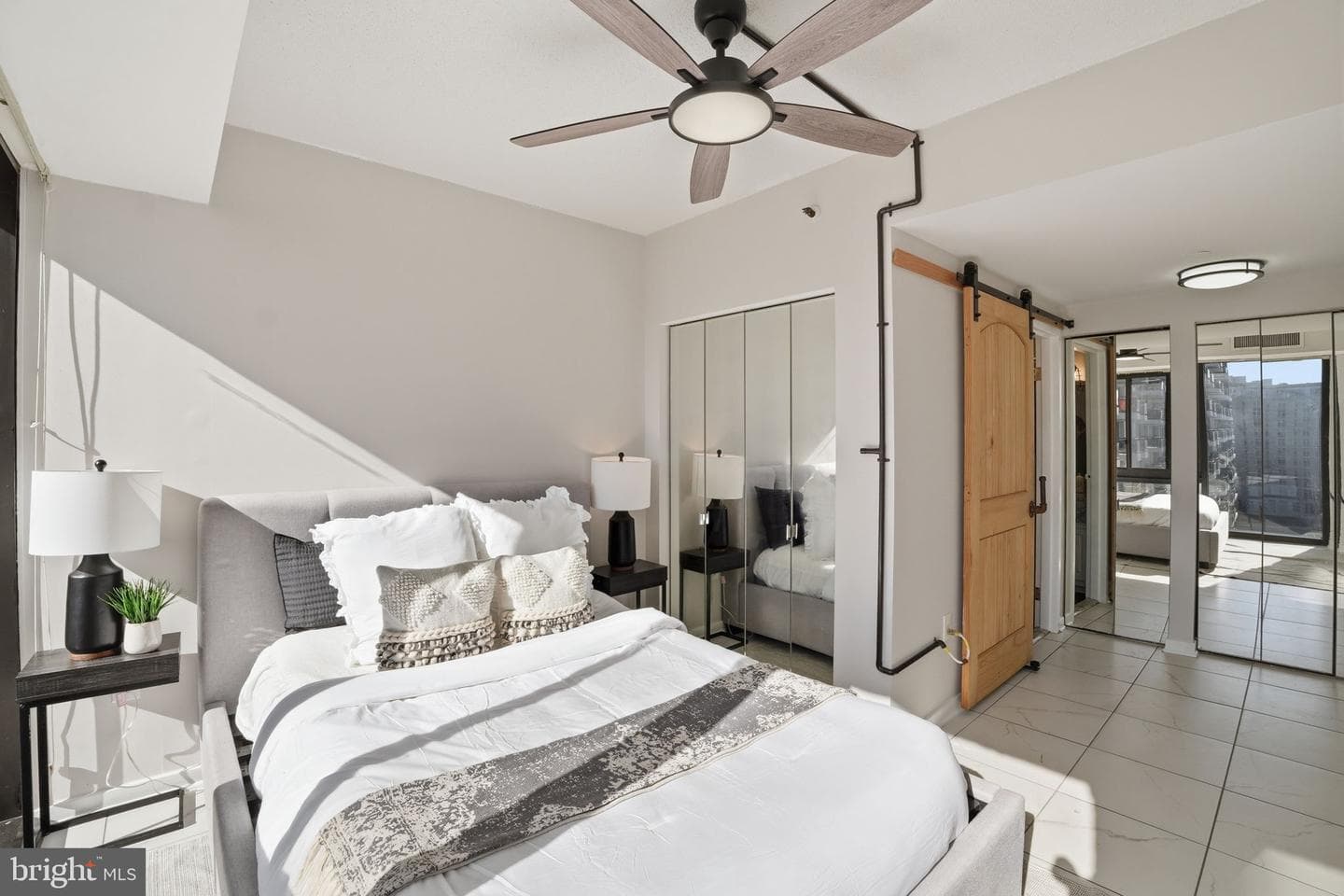 1530 Key Boulevard #929 photo 18