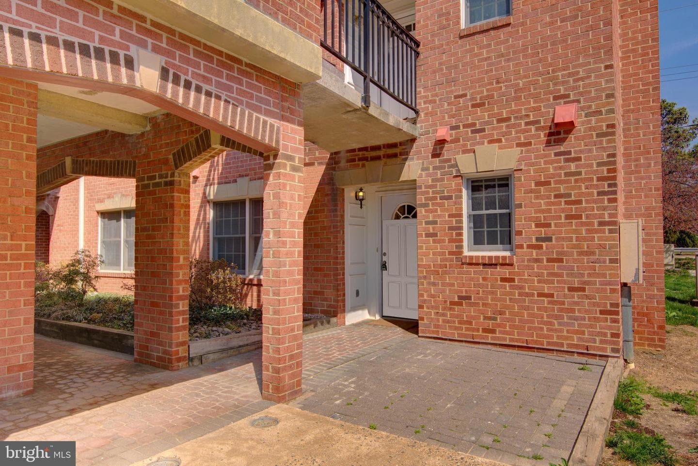 6908 Fairfax Drive #100, Arlington
