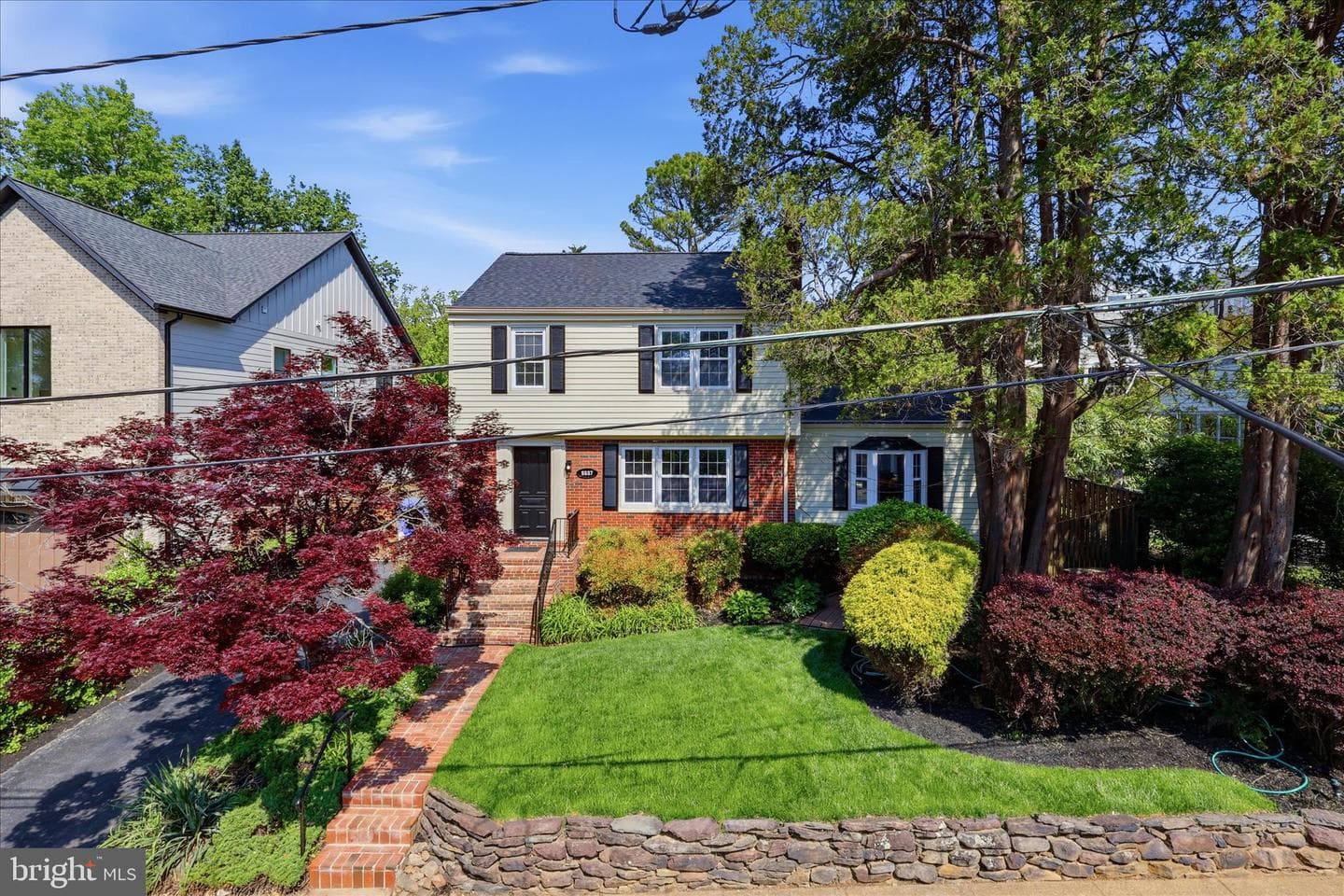 5537 10th Street N, Arlington