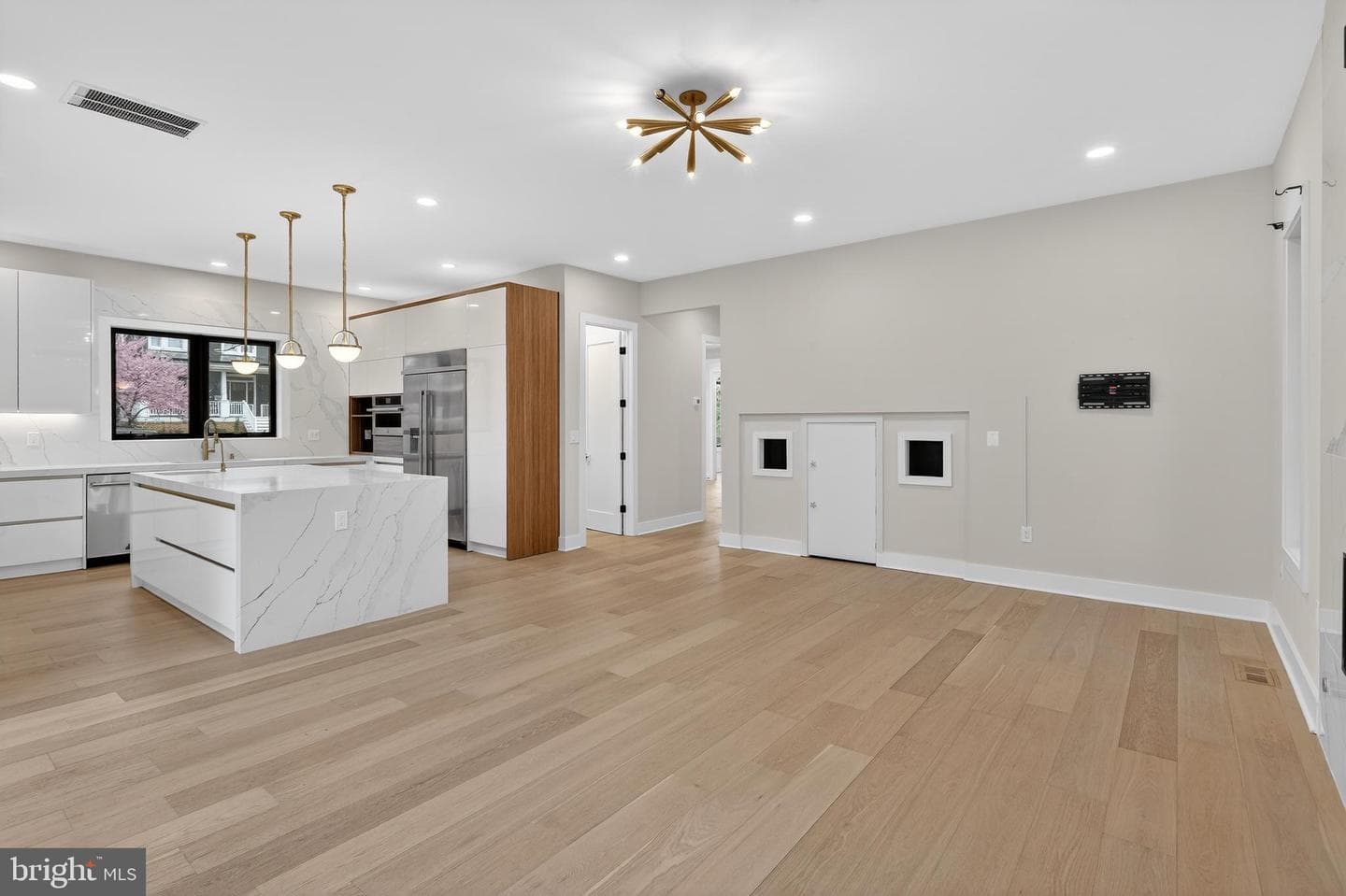 4246 15th Street N photo 10