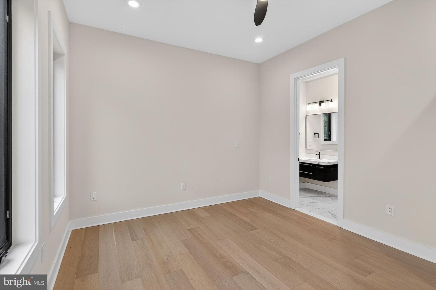 4246 15th Street N photo 34