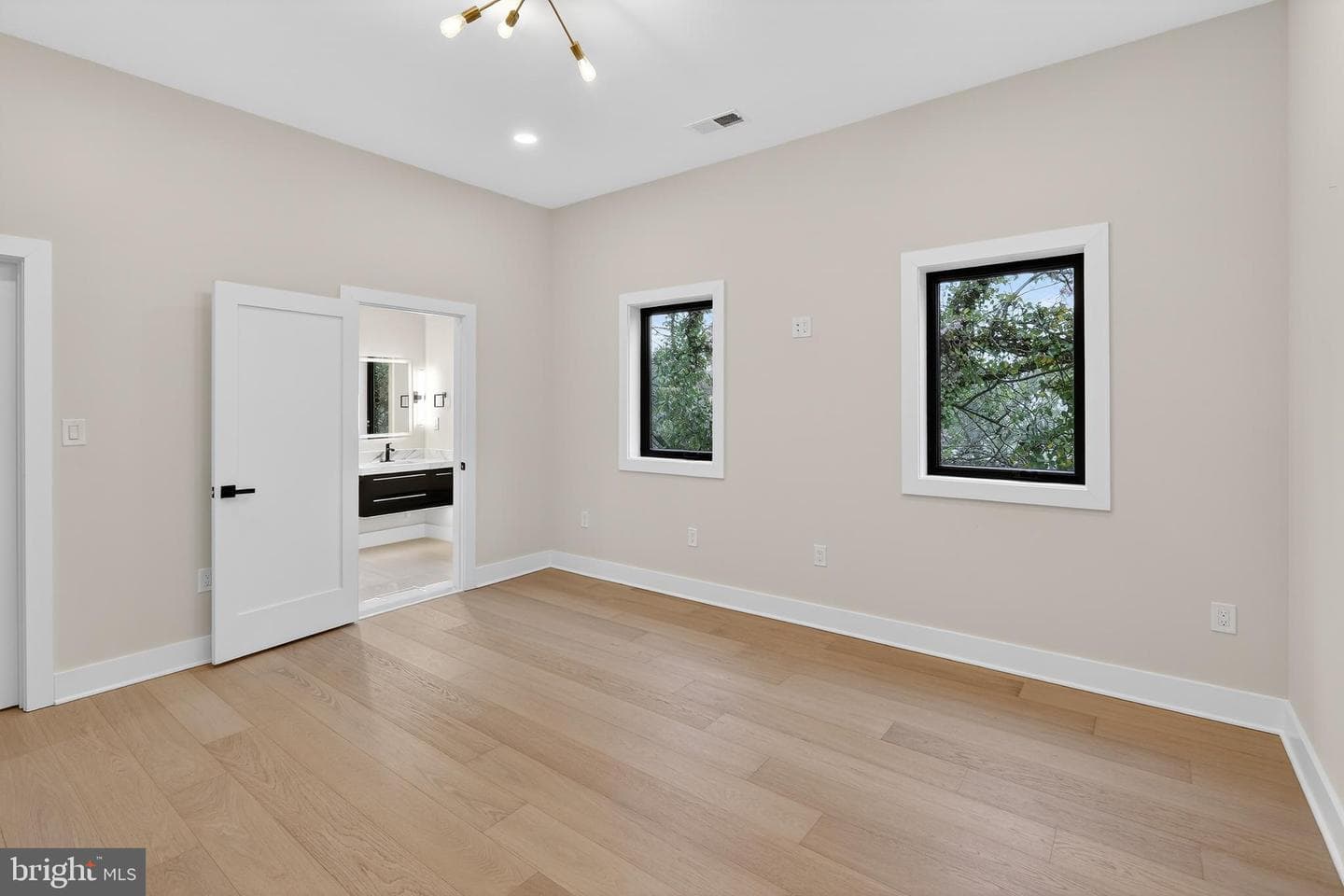 4246 15th Street N photo 35