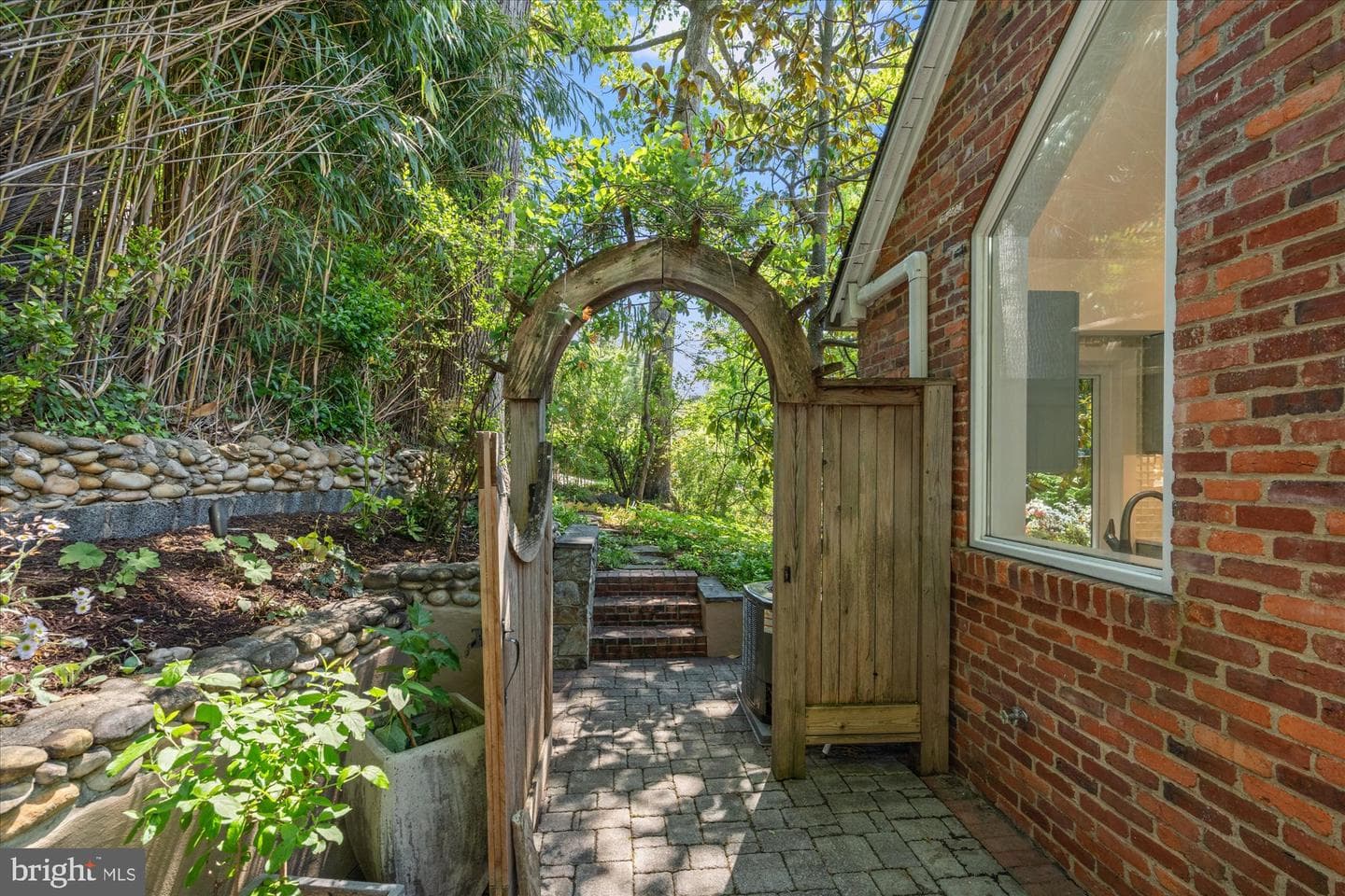 1309 Kirkwood Road N photo 39