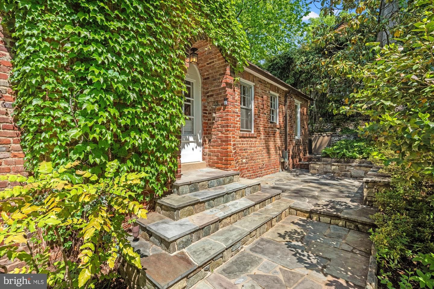 1309 Kirkwood Road N photo 4