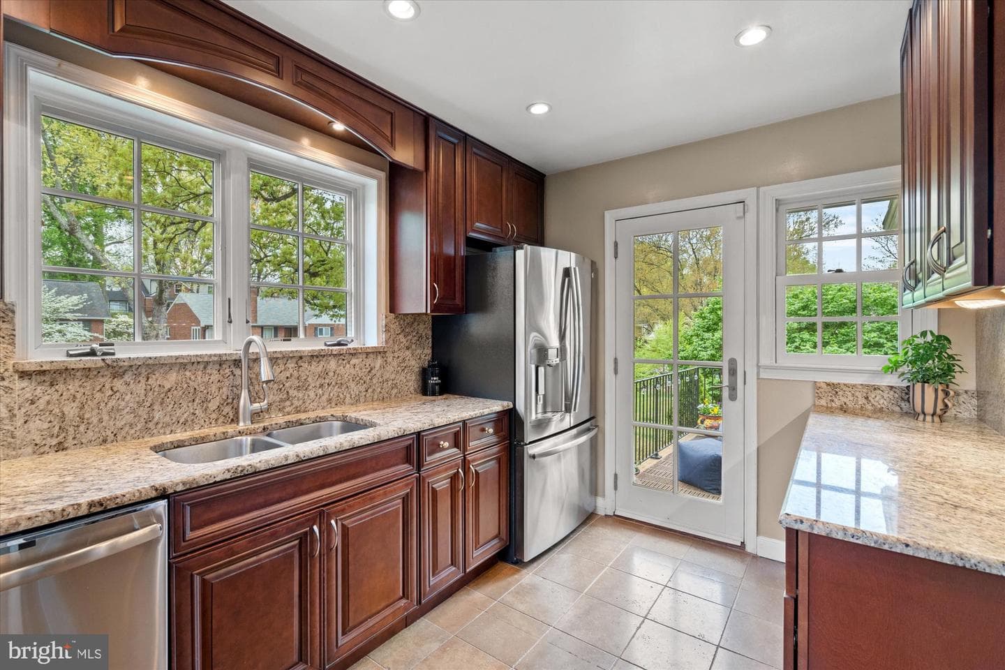 4857 Yorktown Boulevard photo 11